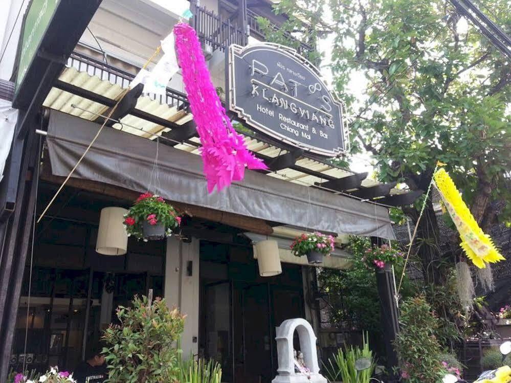 Oyo 391 Pat'S Klangviang Guesthouse Chiang Mai Buitenkant foto